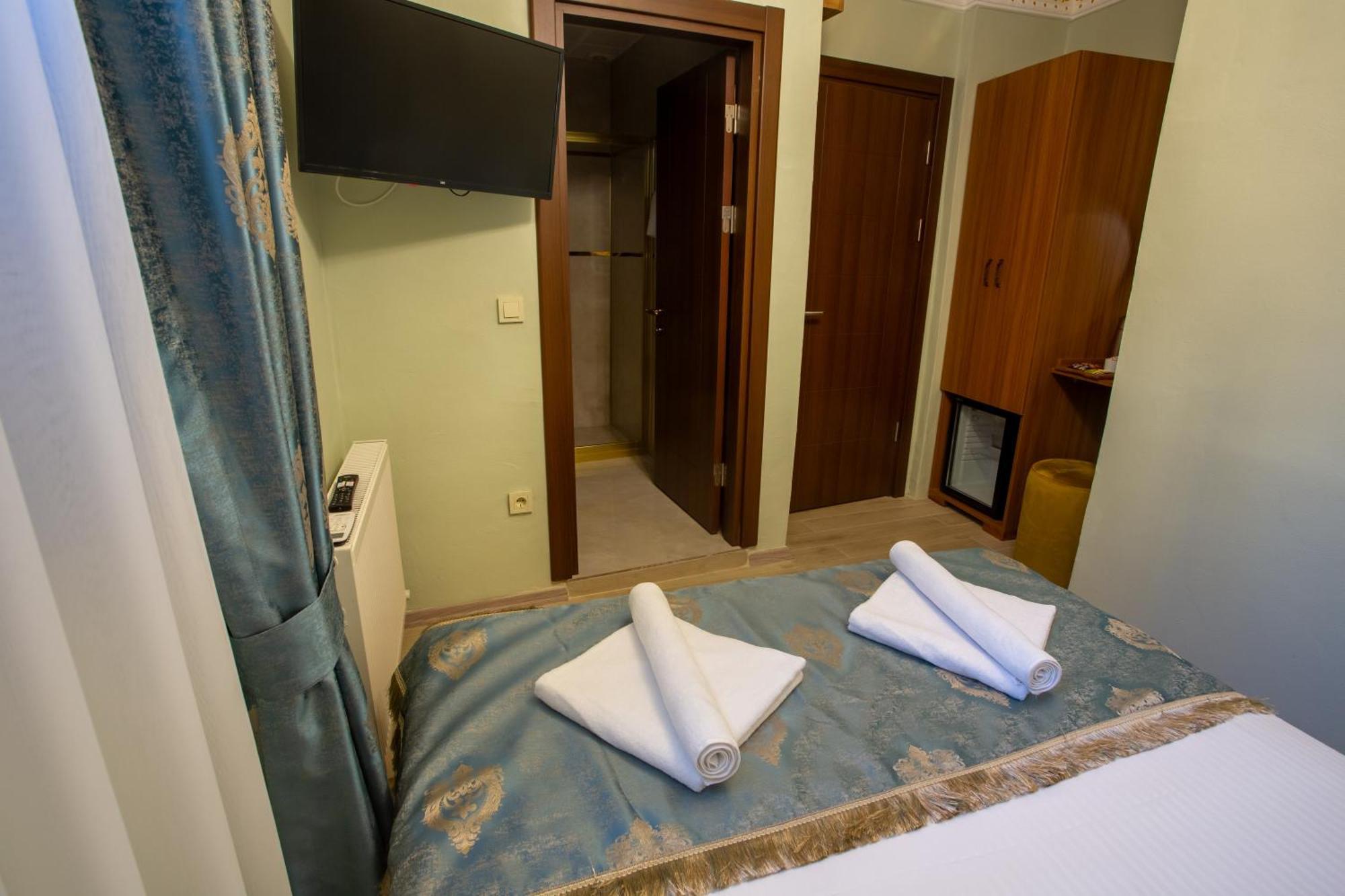 Sayina Hotel Istanbul Exterior photo