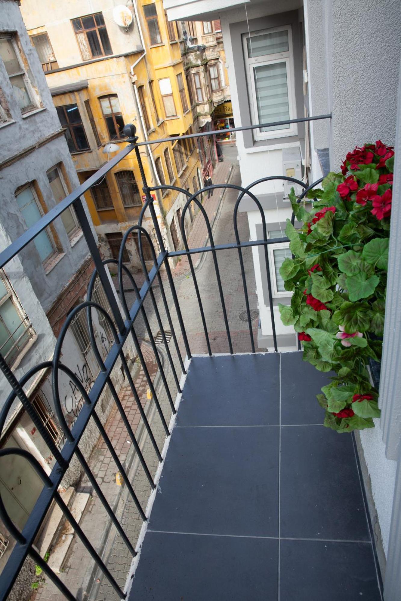 Sayina Hotel Istanbul Exterior photo
